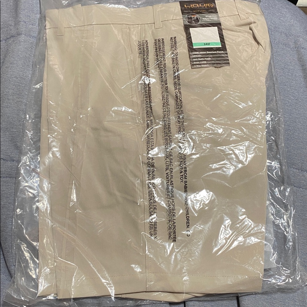 Liquid Yacht Wear - Gold Label - Beige Shorts - Size 34W
